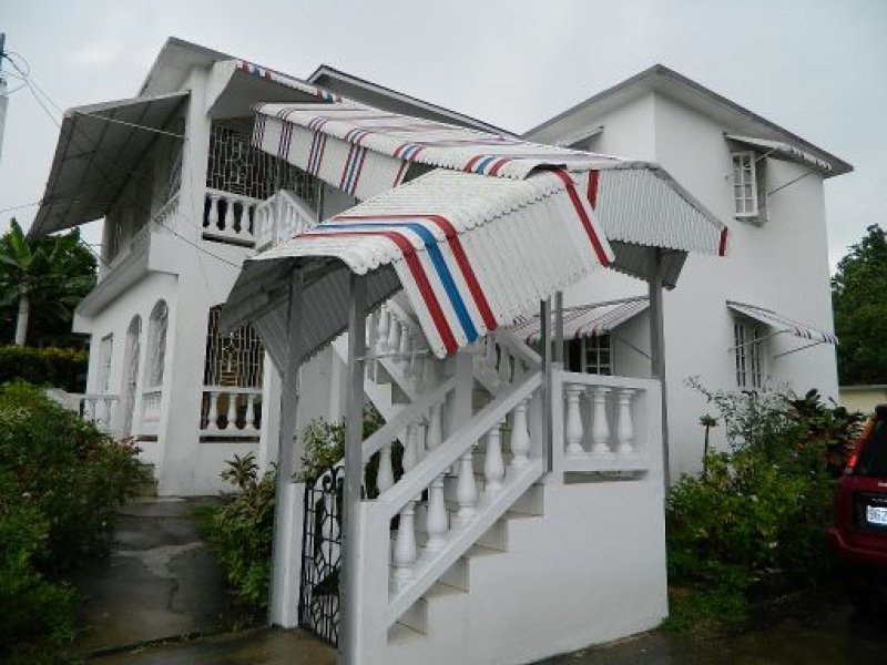 Clarks Town, St. Ann, ,House,For Sale,Clarks Town,1000